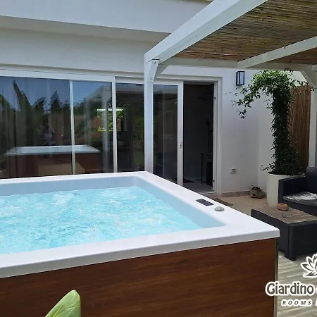 Giardino D'oriente Konukevi Otranto